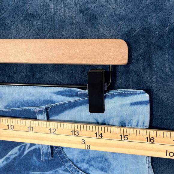 DELIZIA Distressed Light Blue Front and Butt Pocket Scrunch Womans Size US 16 - Picture 5 of 7